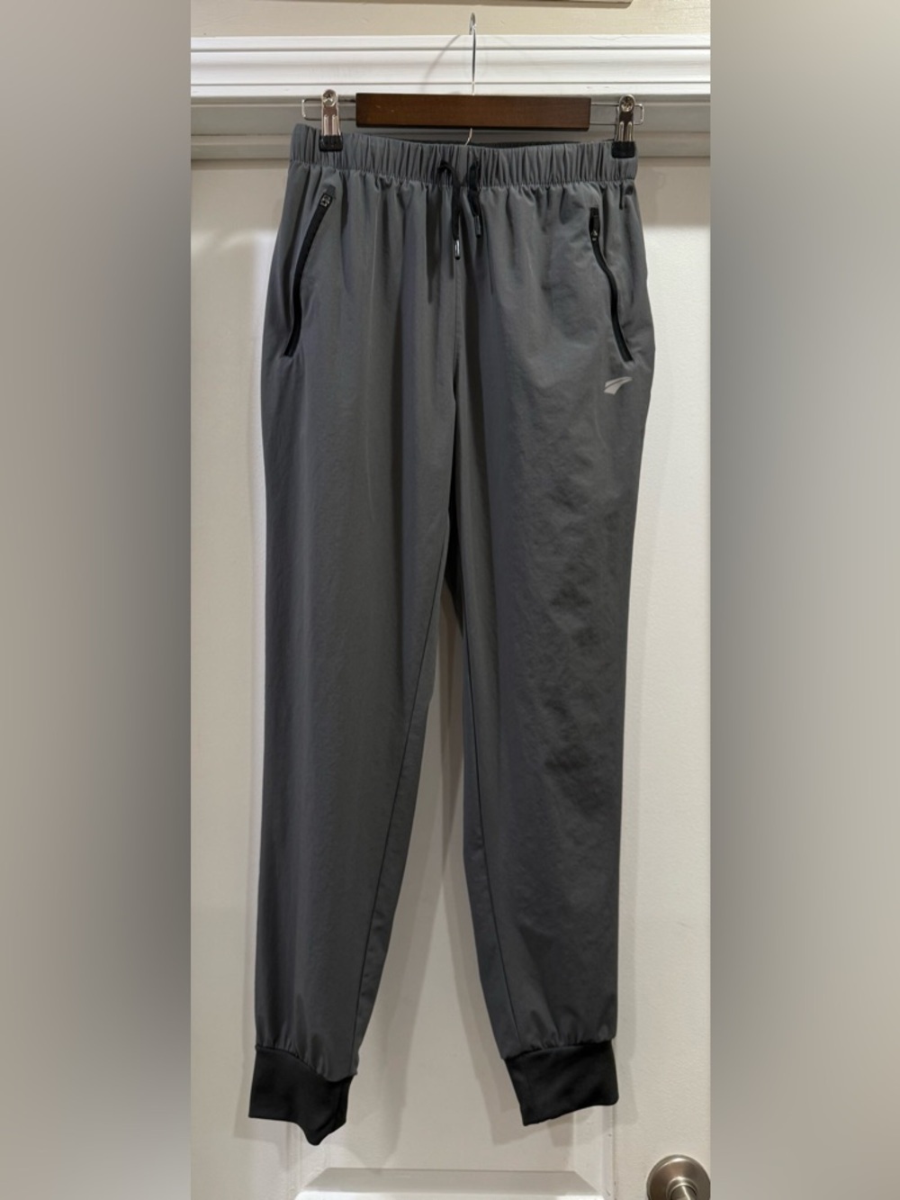 EZRUN Women’s Gray Track Jogger Pants Size Medium